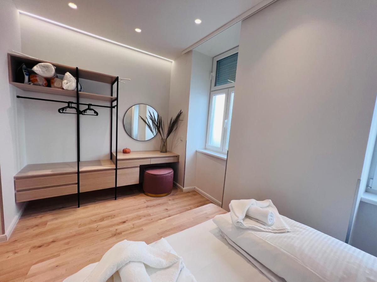 Zeus Design Apartment Schlosspark Schoenbrunn Vienna Exterior photo